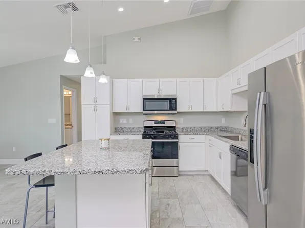 185 Village Cir #27, Labelle, FL 33935
