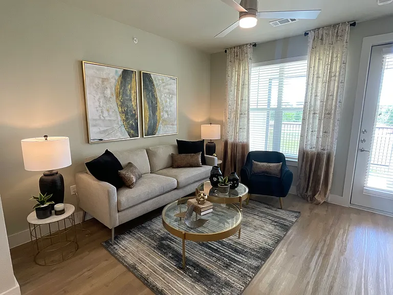 Rollingwood Dr — Photo 4