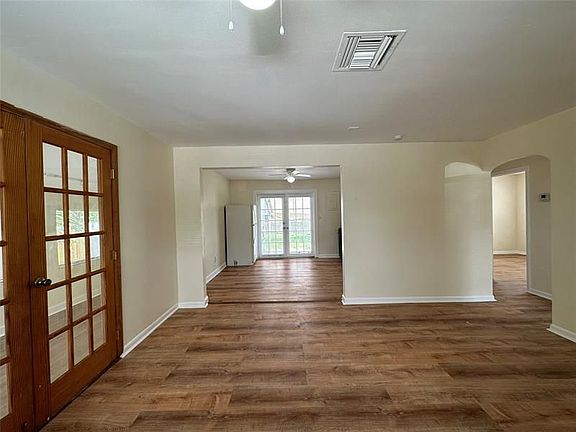 4th image of 1030 S A St