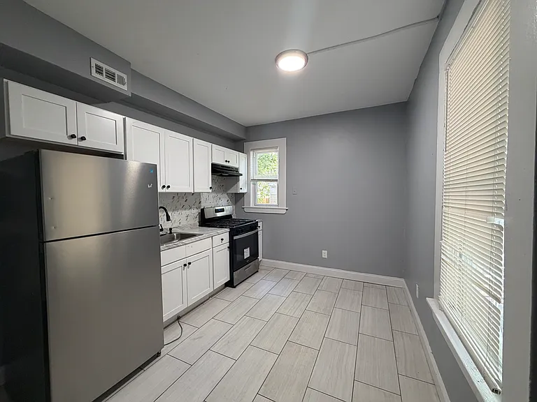 68 Read St #1 — Photo 2