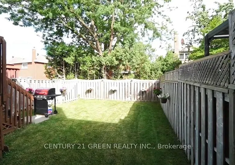 849 Millworks Cres — Photo 24