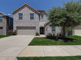 1629 Zebra Finch Dr, Little Elm, TX 75068