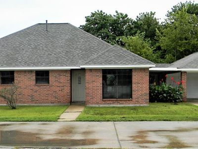 2624 Broad St, Baytown, TX, 77521