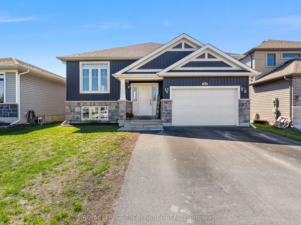 33 Redwood Dr, Belleville, ON K8N 0K3