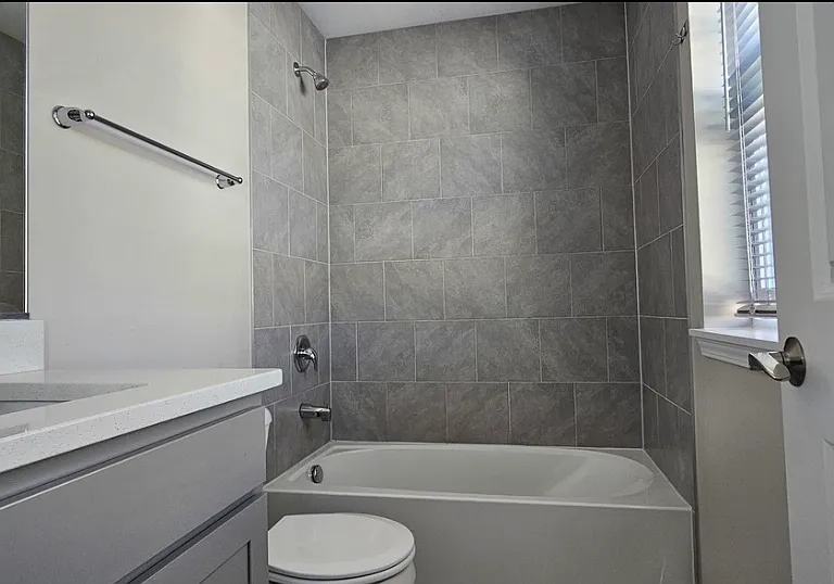 210 Timberleaf Cir — Photo 7