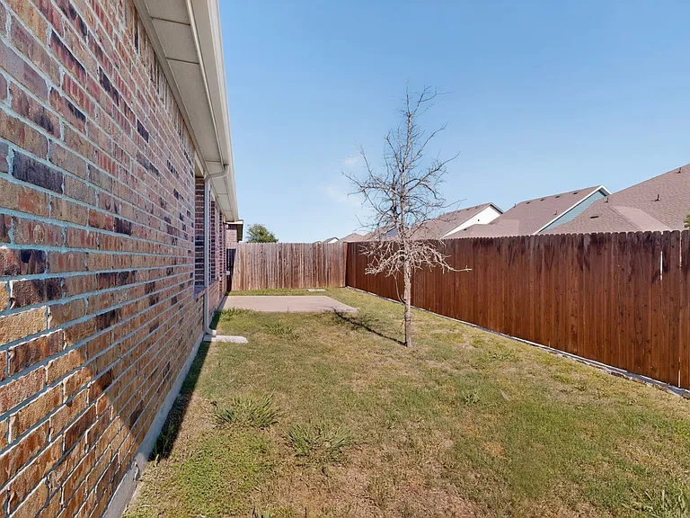 1901 Princeton Ave — Photo 39