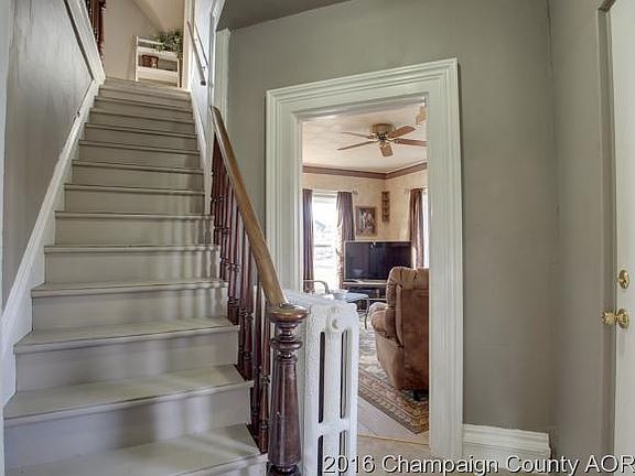 3rd image of 360 E Orleans St