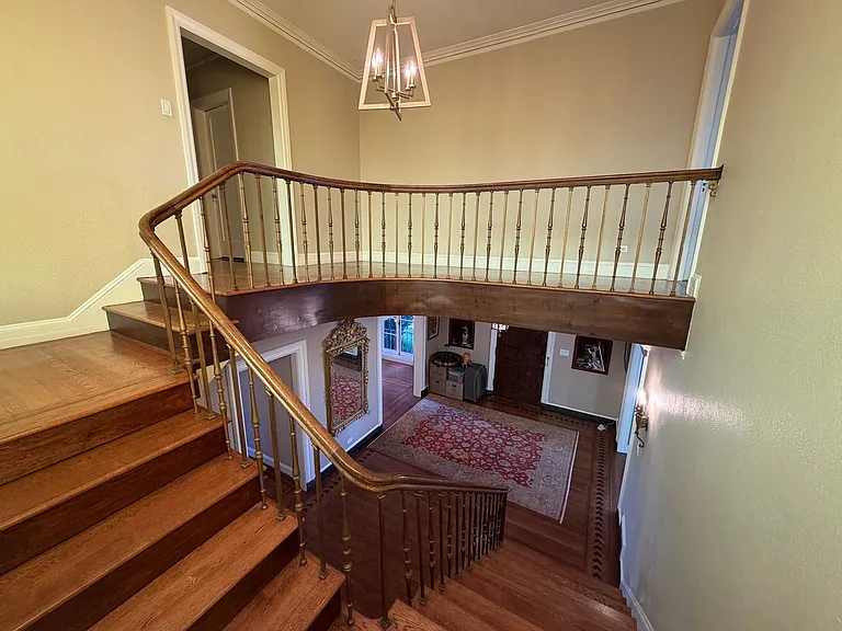 5 Santa Ana Ave — Photo 27