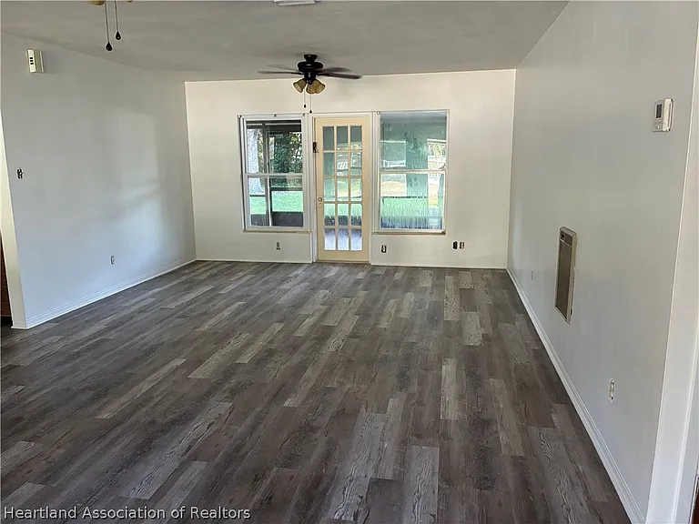 1223 Stenewahee Ave — Photo 10