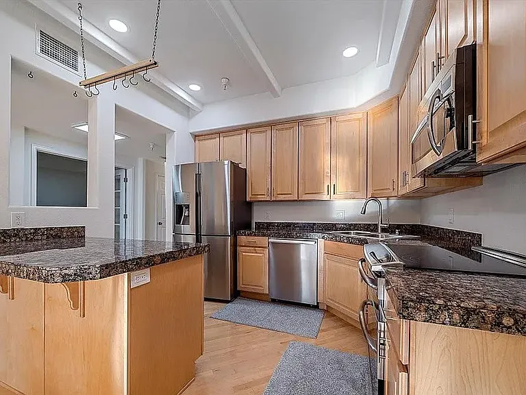 180 Cook St #207 — Photo 7