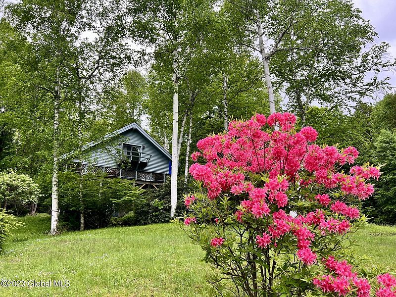 4th image of 111 Bowen Hill Road