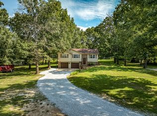 4058 Valley Rd, Harrison, AR 72601