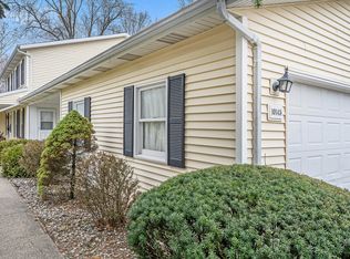 10145 Graefield Ct, Portage, MI 49024