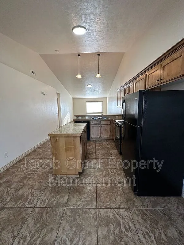 2 bed, 1.0 bath, 1000 sqft, $980 — Photo 4