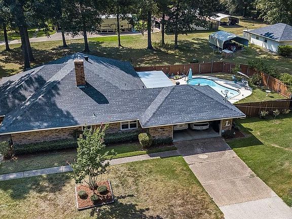 2nd image of 5540 Bretwood Dr