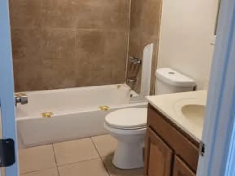 1828 Hile Ave #A — Photo 10