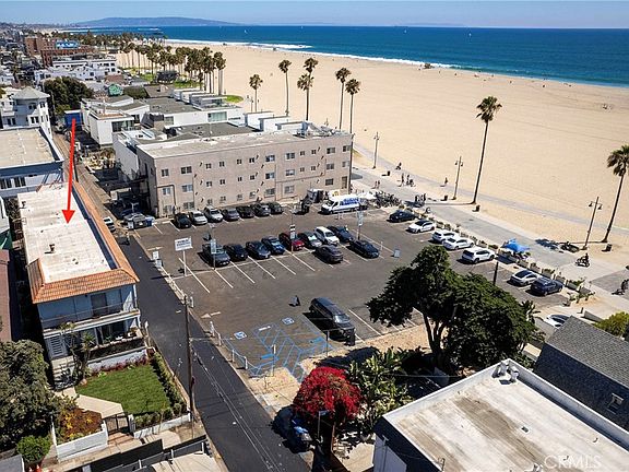 4th image of 18 Sunset Ave