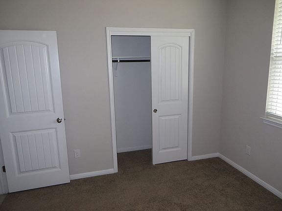 5th image of 301 La Escalera Dr