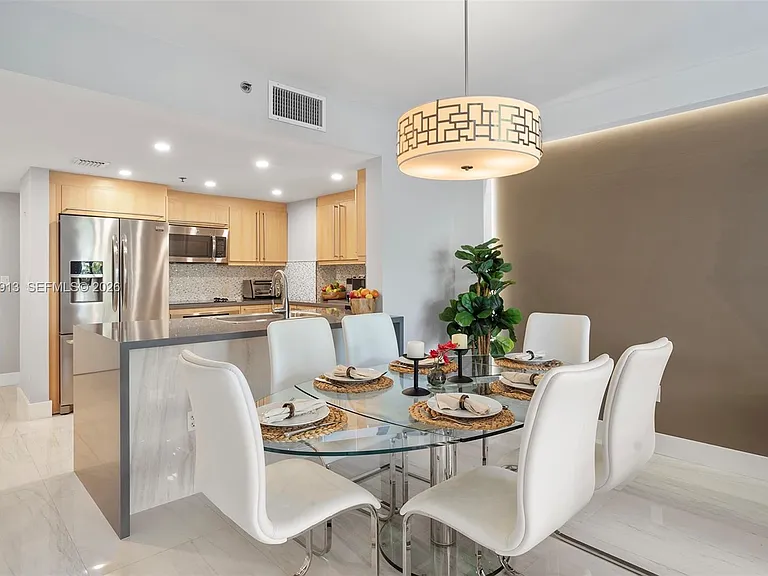 226 Ocean Dr #3C — Photo 17
