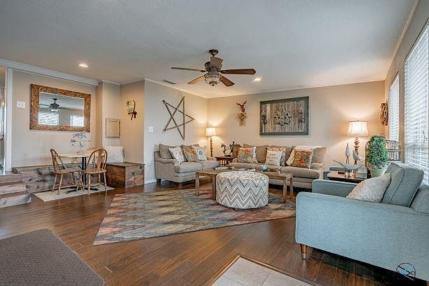1st image of 18415 Briarwood Dr