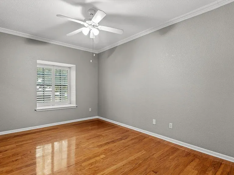 10819 Crown Colony Dr #27 — Photo 15