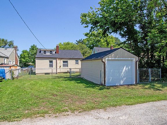 5th image of 1059 Lawrence Dr