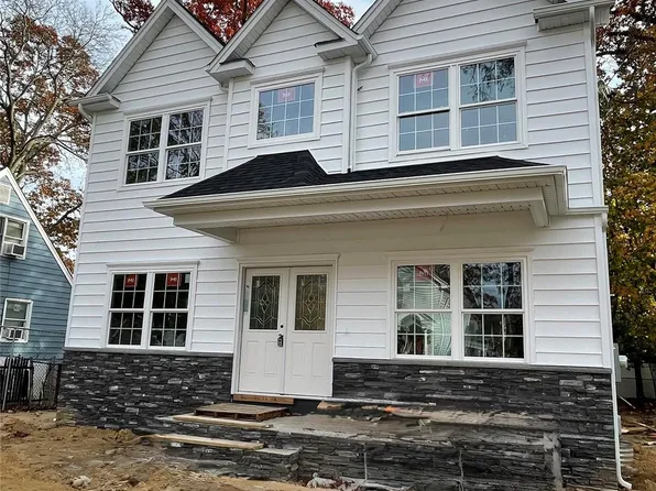 36 Michigan Avenue, Massapequa, NY 11758