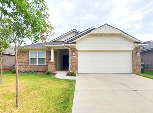 719 Mossy Rd, Norman, OK 73069
