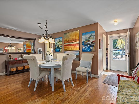 5th image of 152 Tate St