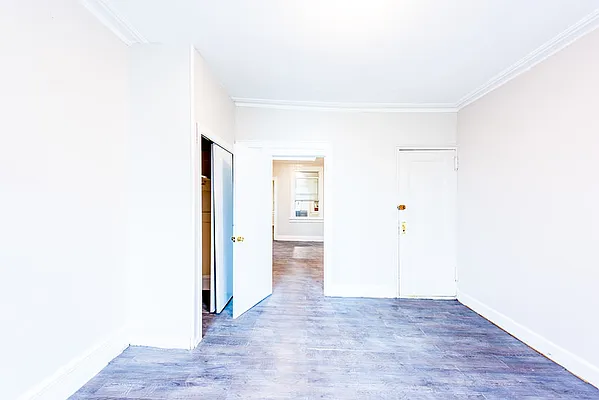 Rented by WIRE International Realty | media 9