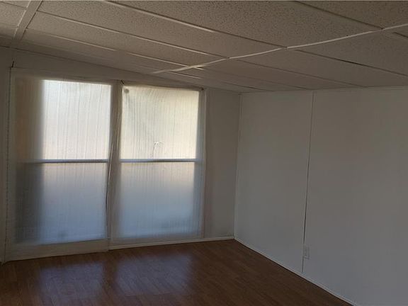 5th image of 3366 Maple Ln