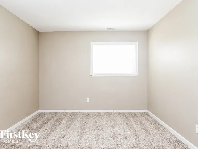 3223 Vincz Dr — Photo 8