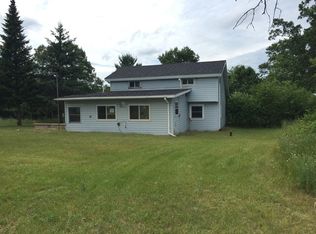 9090 County Rd N, Almond, WI 54909