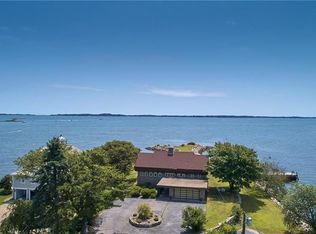 940 Groton Long Point Rd, Groton, CT 06340