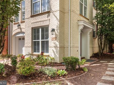 235 Murtha St, Alexandria, VA, 22304