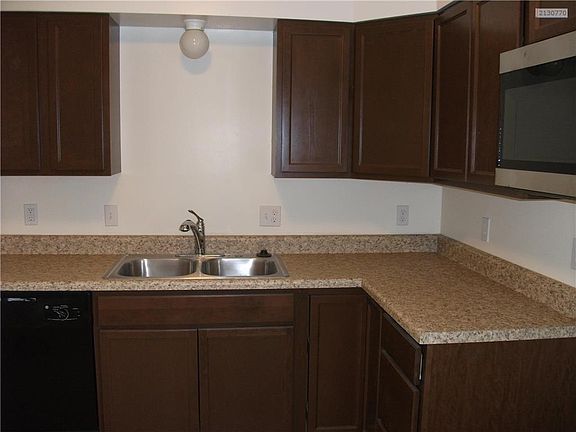 3rd image of 10803 Ewing Ave