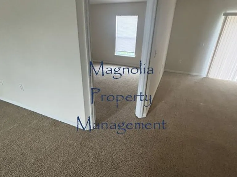 283 Curtis Ave — Photo 7