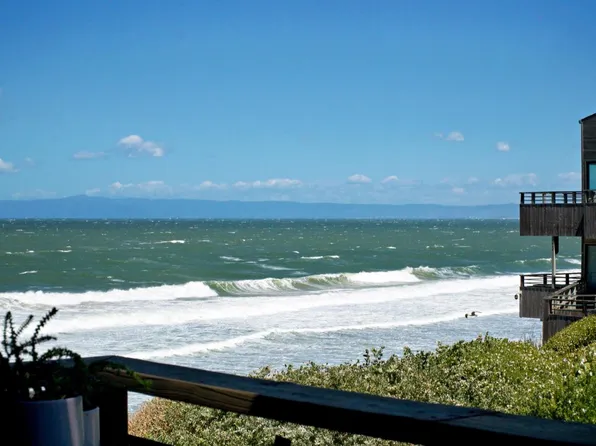 1 Surf Way APT 125, Monterey, CA 93940