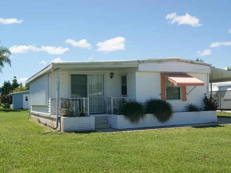6948 SE Delegate St — Photo 1