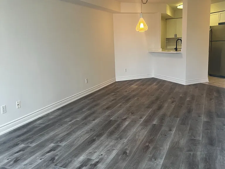 33 Empress Ave #616 — Photo 9