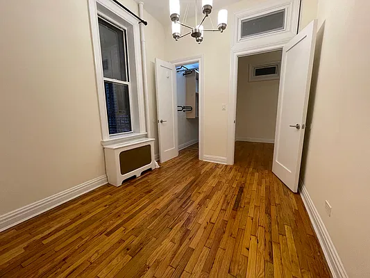 Rented by Corcoran | media 27