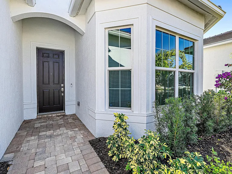 9775 SW Meridian Way — Photo 2