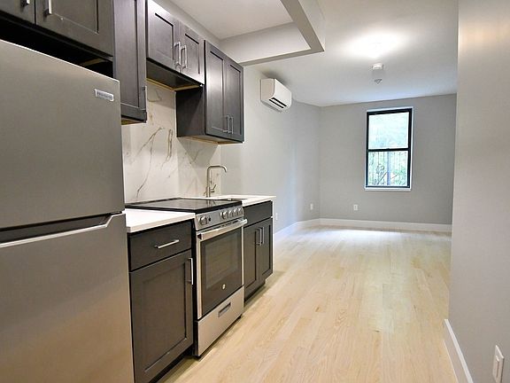 2nd image of 1268 Findlay Ave #1R