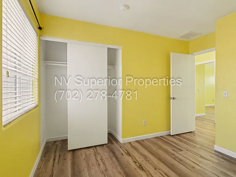 7929 Dana Maple Ct — Photo 38
