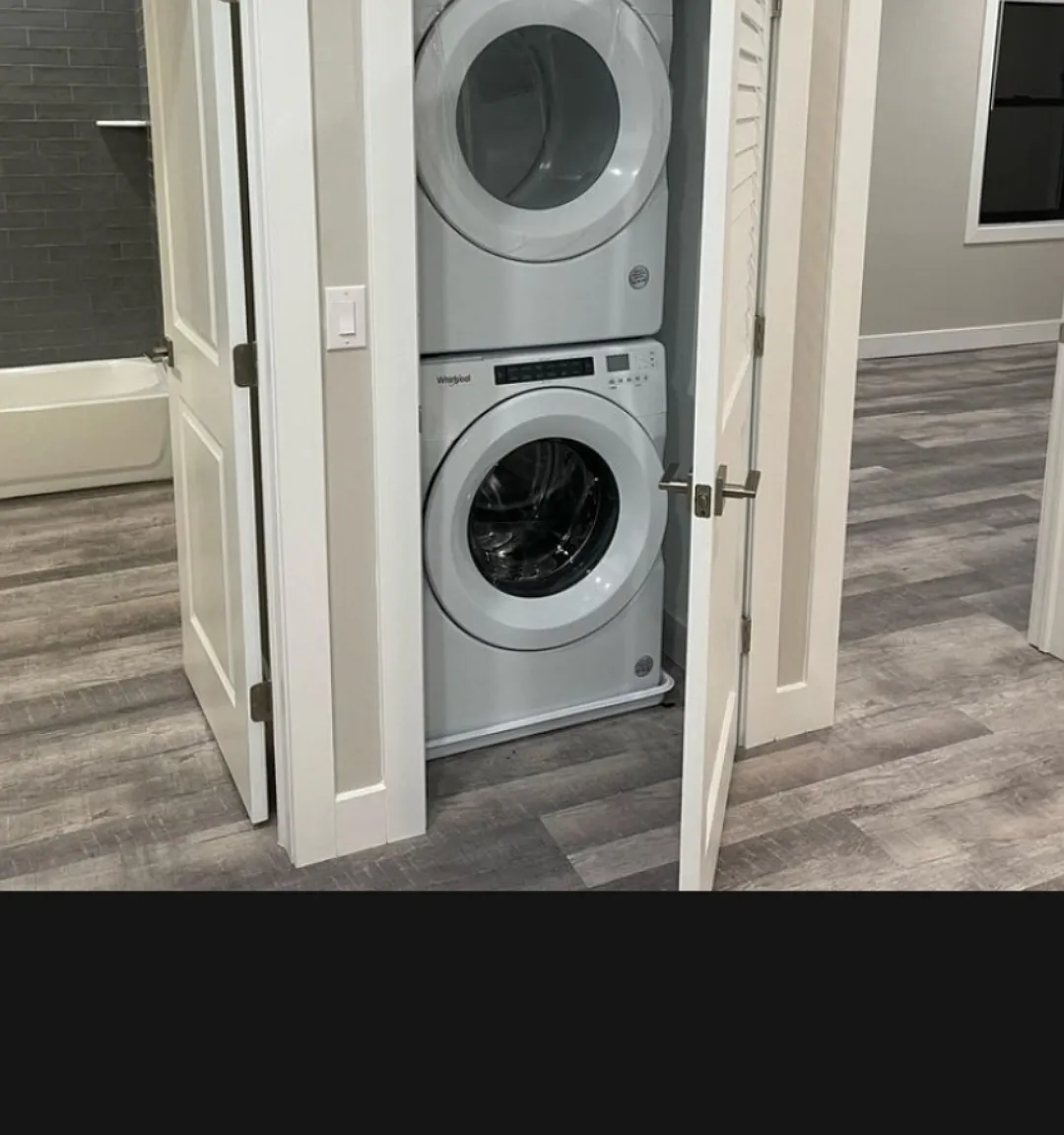 1 bed, 550 sqft, $1,900 — Photo 3