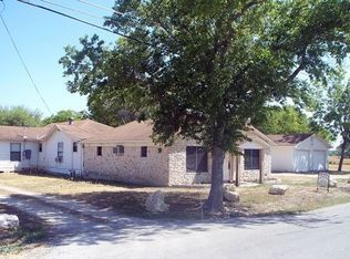 1606 Clearfork St, Lockhart, TX 78644
