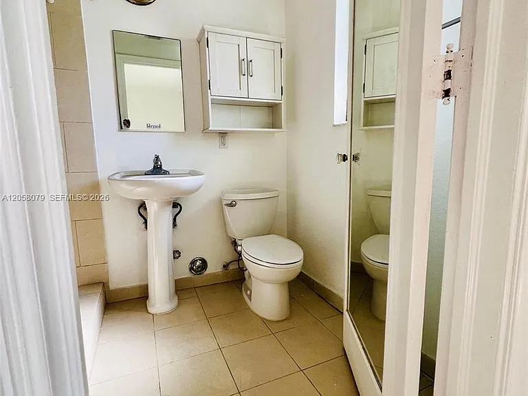 2830 Pine Tree Dr #1 — Photo 12