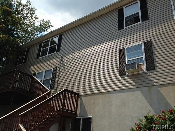 2nd image of 198 Woodland Ave #1