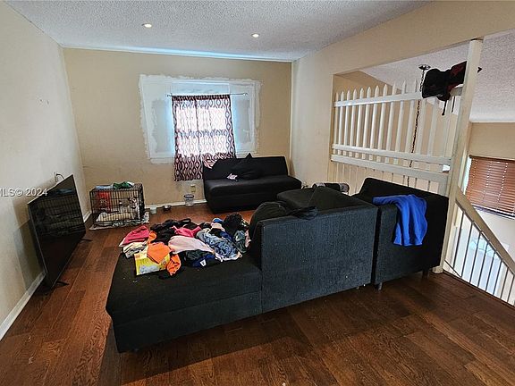 5th image of 5870 NW 21st St #45