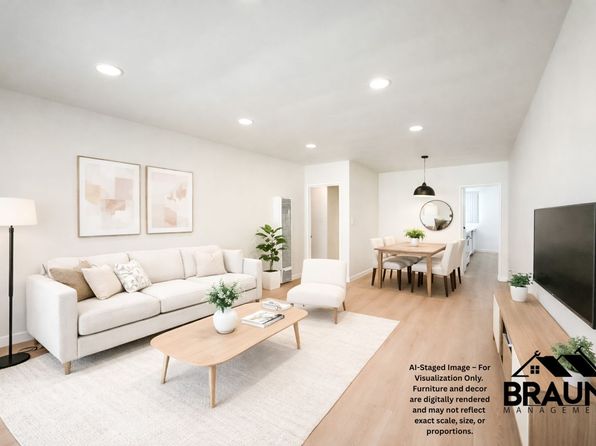 7333 Woodman Ave #11